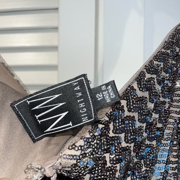 new without tag brown sequin formal gown - Picture 14 of 14